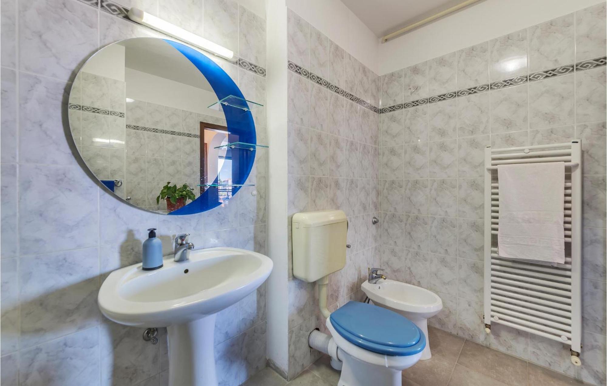 1 Bedroom Beautiful Apartment In بولا المظهر الخارجي الصورة